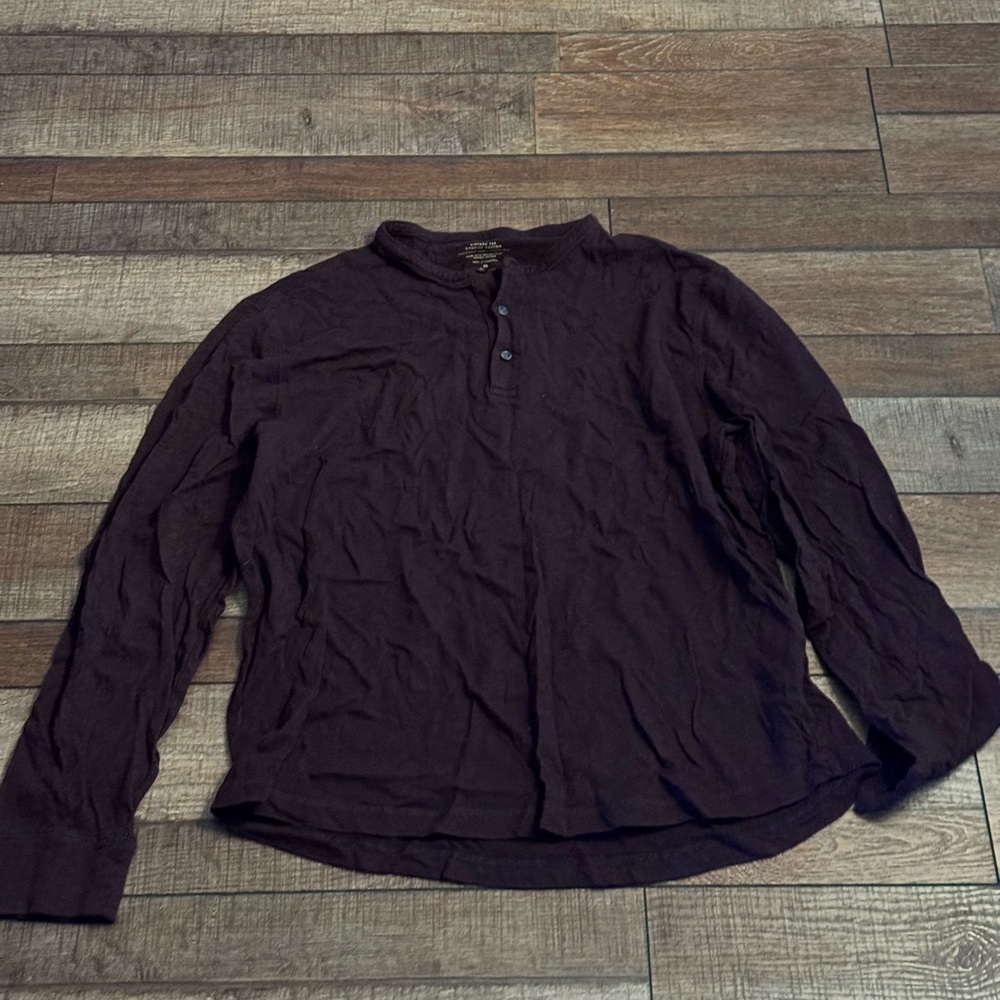 Banana Republic Vintage Tee- Henley shirt XL